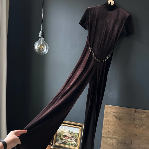 Panache Vintage Deep Brown Velvet Jumpsuit with Waist Chain Size 4 - Picture 2 of 12